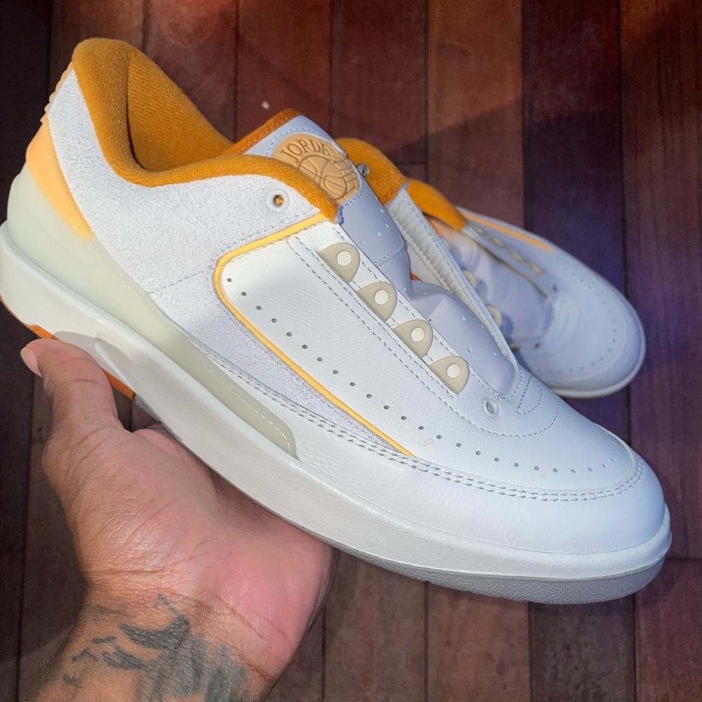 Air Jordan retro 2 low women’s